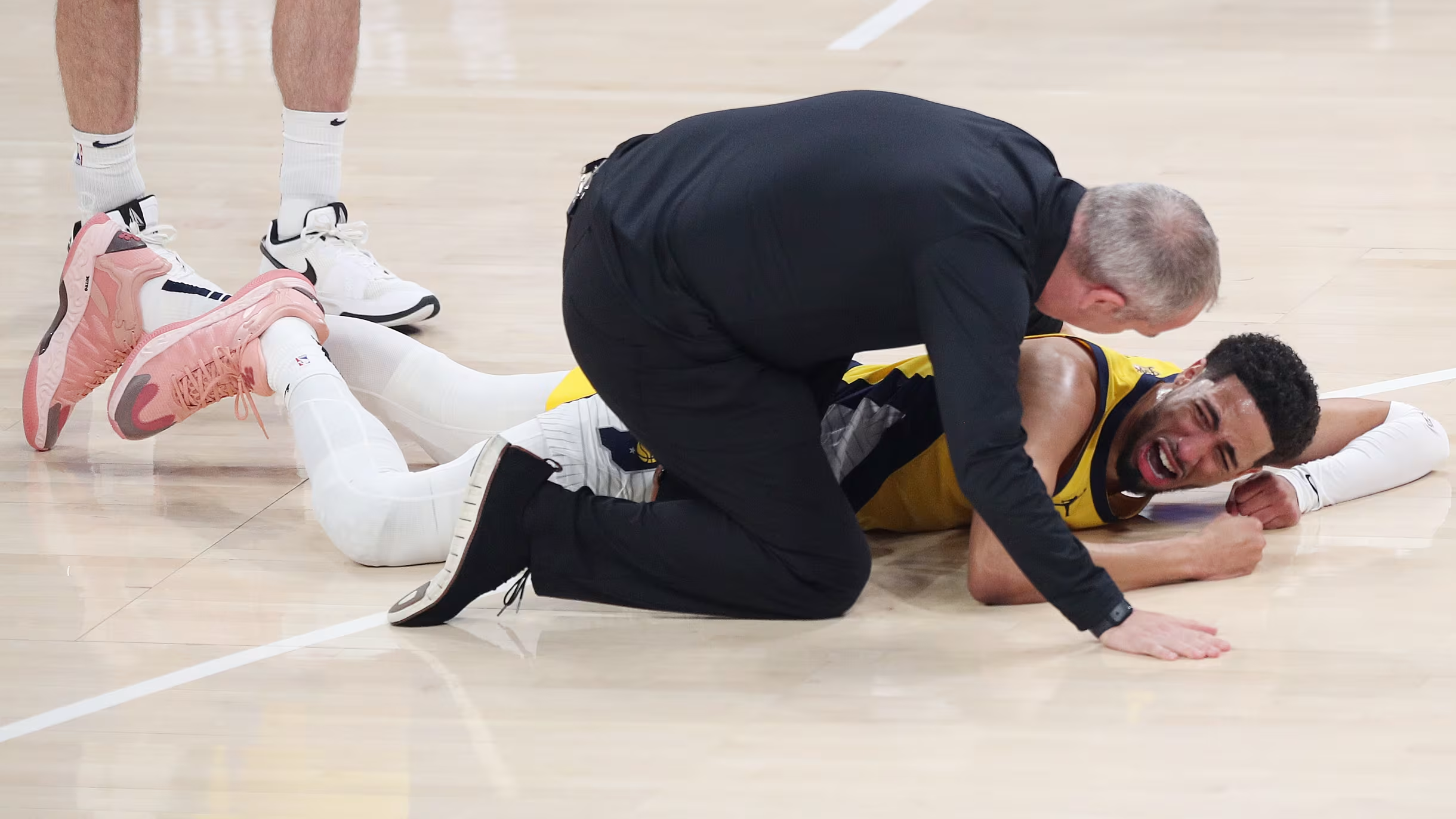 转折点印第安纳步行者调整名单，NBA常规赛集结日攻防权衡，信心回归，阵容厚度经受考验的简单介绍-League of Legends